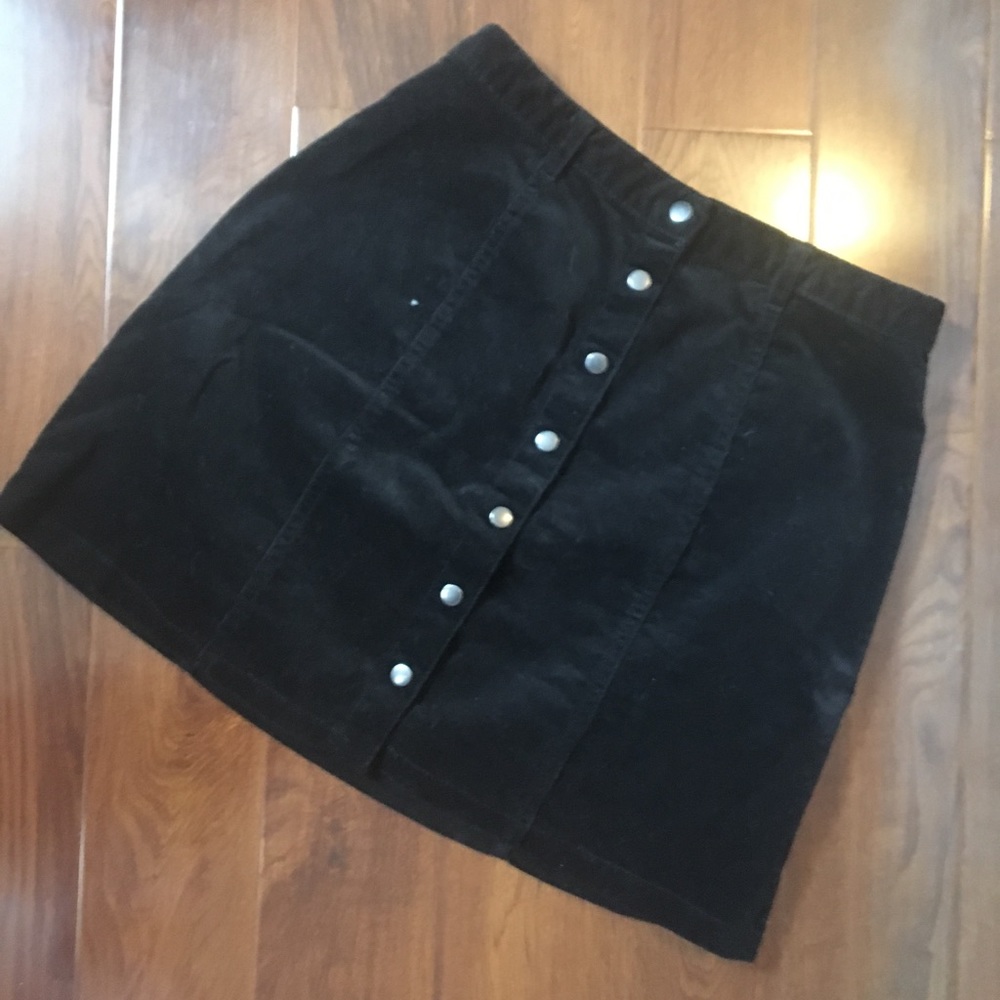 Corduroy black button up detail skirt